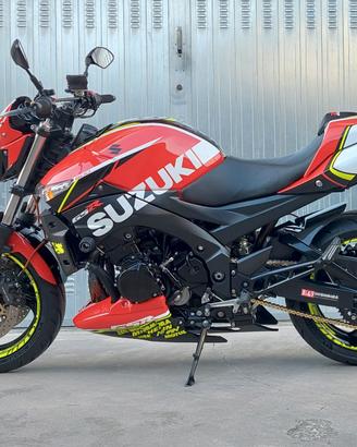 Suzuki gsr 600