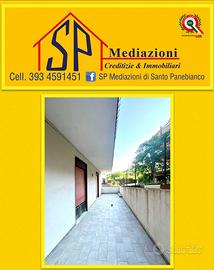 5 vani con giardino ampio garage