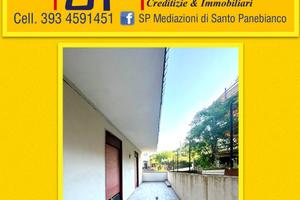 5 vani con giardino ampio garage