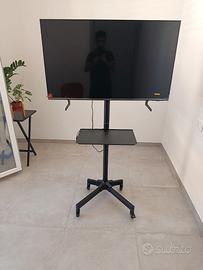 Supporto TV con ruote