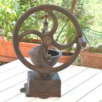 Macinacaffè in alambicco, epoca 800