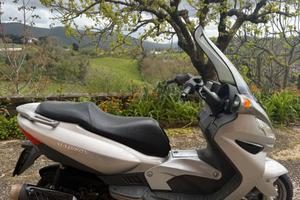 Malaguti Madison 150cc – SOLO 7.984 km