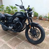 Moto Guzzi VIII Stone 2019