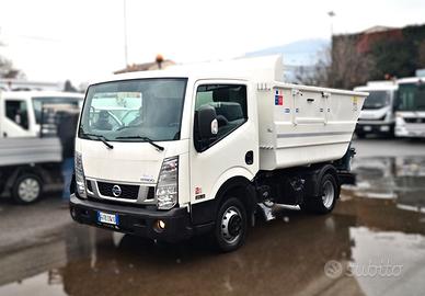 autocarro per raccolta rifiuti patente B