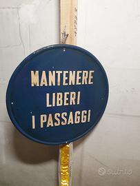 cartelli vintage  industriali 