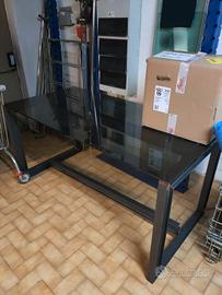 Tavolo cristallo struttura metallo industriale