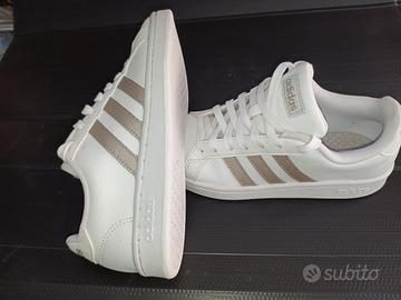 scarpetta adidas modello Grand Court