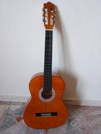 Chitarra 4/4 Arrow ST.