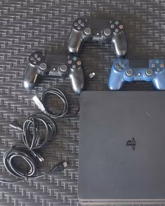 PlayStation 4 Slim 1TB + 3 Controller DualShock 4 