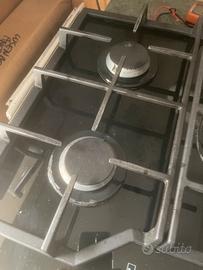 Piano cottura in vetro nero electrolux