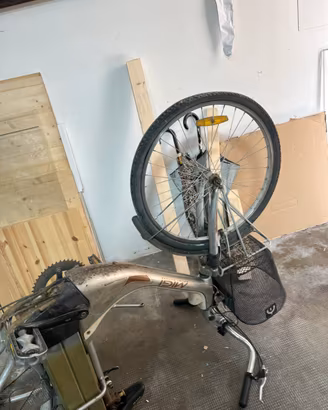 Gomma davanti bici elettrica