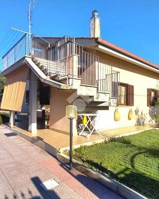 VILLA SINGOLA A ARDEA