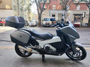 Honda Integra 750 DTC