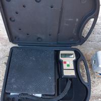 Bilancia  digitale per frigorista 100 kg ris. 5 gr