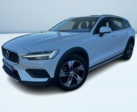 Volvo V60 c.country 2.0 B4 Business Pro awd auto