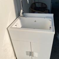 Lavatoio in acrilico