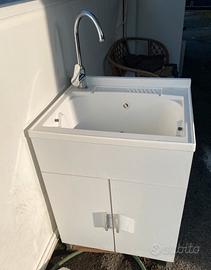 Lavatoio in acrilico