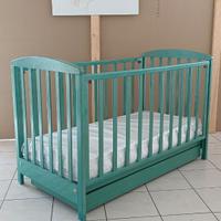 Lettino in legno. NUOVO