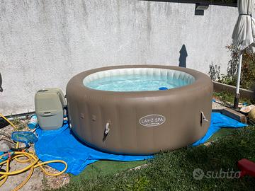 Piscina idromasaggio