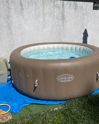 Piscina idromasaggio