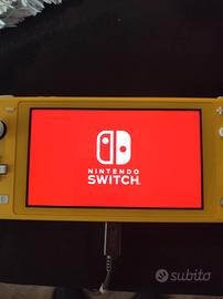 Nintendo Switch Lite + 6 giochi+ custodia 