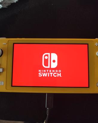 Nintendo Switch Lite + 6 giochi+ custodia 