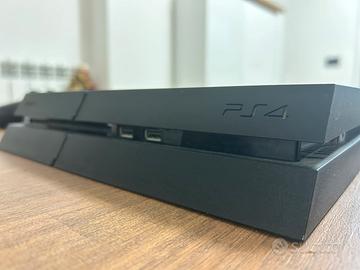 PS4 Fat 500GB con 2 controller