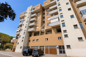 4 LOCALI A GIULIANOVA