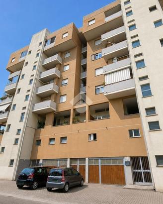 4 LOCALI A GIULIANOVA