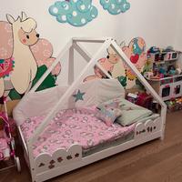 Lettino bambini a casetta