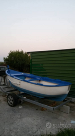 Gozzo in resina Mercury 6 CV 4t remi e dotazioni