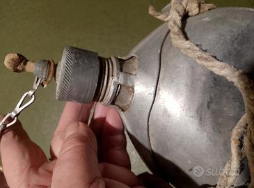 2 fiasche rari. vintage. anni 40.collezione. 