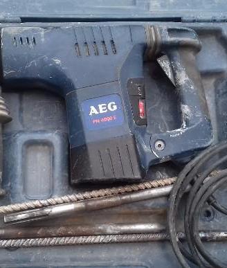 Martello demolitore AEG professionale con punte