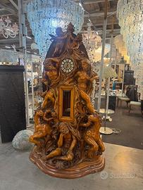Orologio a pendolo in legno