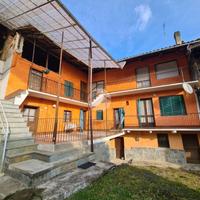 CASA SEMINDIPENDENTE A PRATIGLIONE