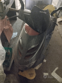 Motorino vicino a carpi