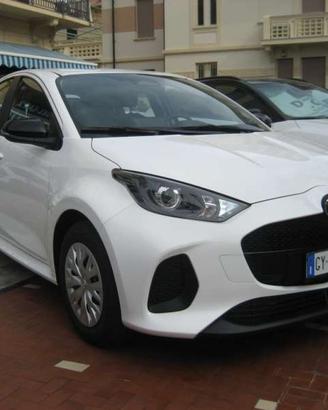 MAZDA 2 1.5 VVT E-CVT FULL HYBRID PRIME LINE