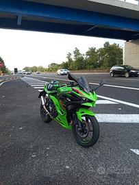 Kawasaki ninja 500 SE