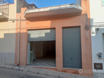 Locale commerciale con annesso garage