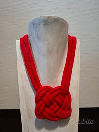 collana macramè quadrato di Natale