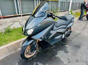 Tmax 530 iron max ABS