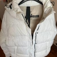 Piumino bianco da donna. Taglia M