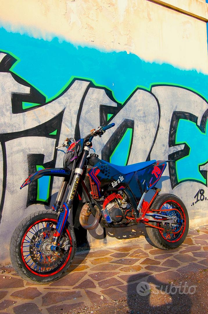 Ktm 125 Exc Motard Modificato Ktm 125 Motard Moto E Scooter In