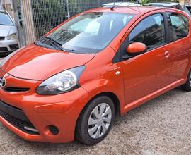 Toyota Aygo 1.0 12V VVT-i 3 porte Orange Connect