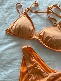 Bikini arancione