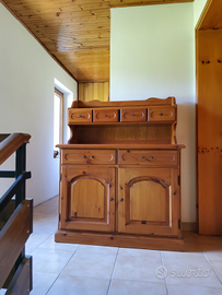 Mobili in legno massiccio