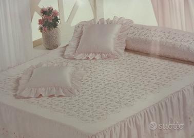 Copriletto matrimoniale rosa nuovo