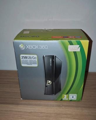 Xbox 360 Slim 250GB e Xbox 360 Fat non funzionante