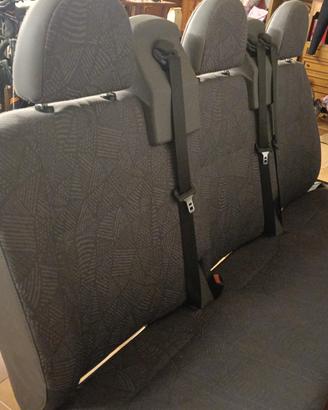 sedili posteriori Ford transit 