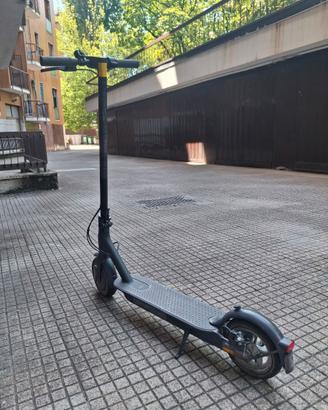 Xiaomi Mi Electric Scooter Pro 2
